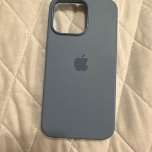 Apple Light Blue iPhone 13 Pro Case. MagSafe compatibility